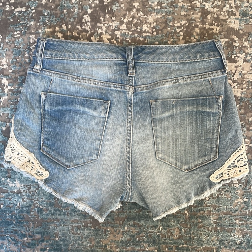 Mossimo Denim High Rise Lace Trim Cutoff Shorts Size 8/29 - Picture 8 of 11